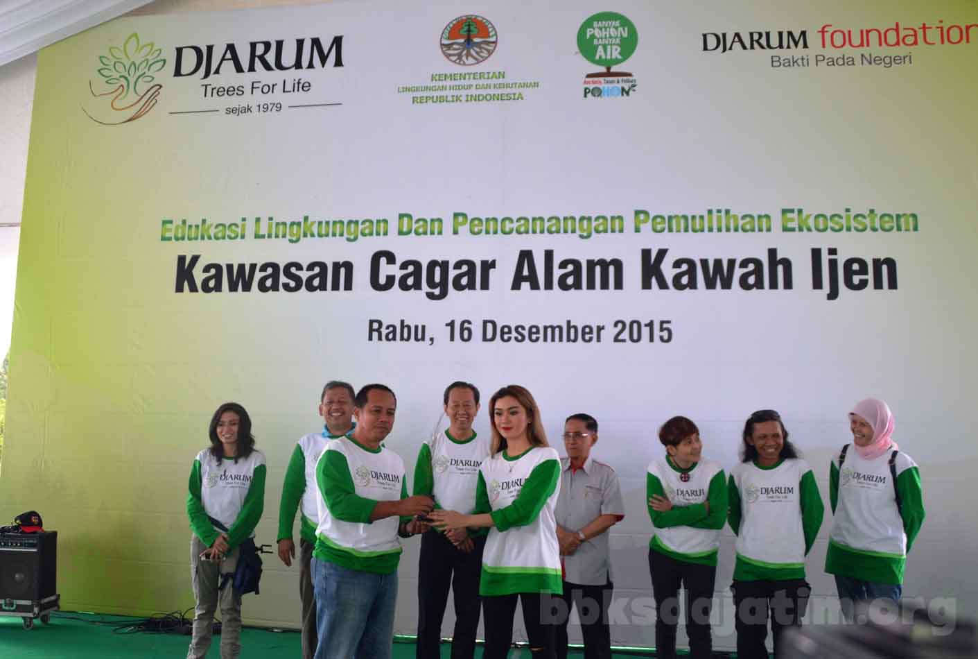 Pemulihan Ekosistem di Kawah Ijen bersama Djarum Foundation