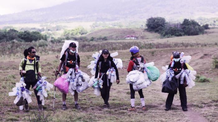 Saatnya Hentikan Sampah Pendaki Gunung