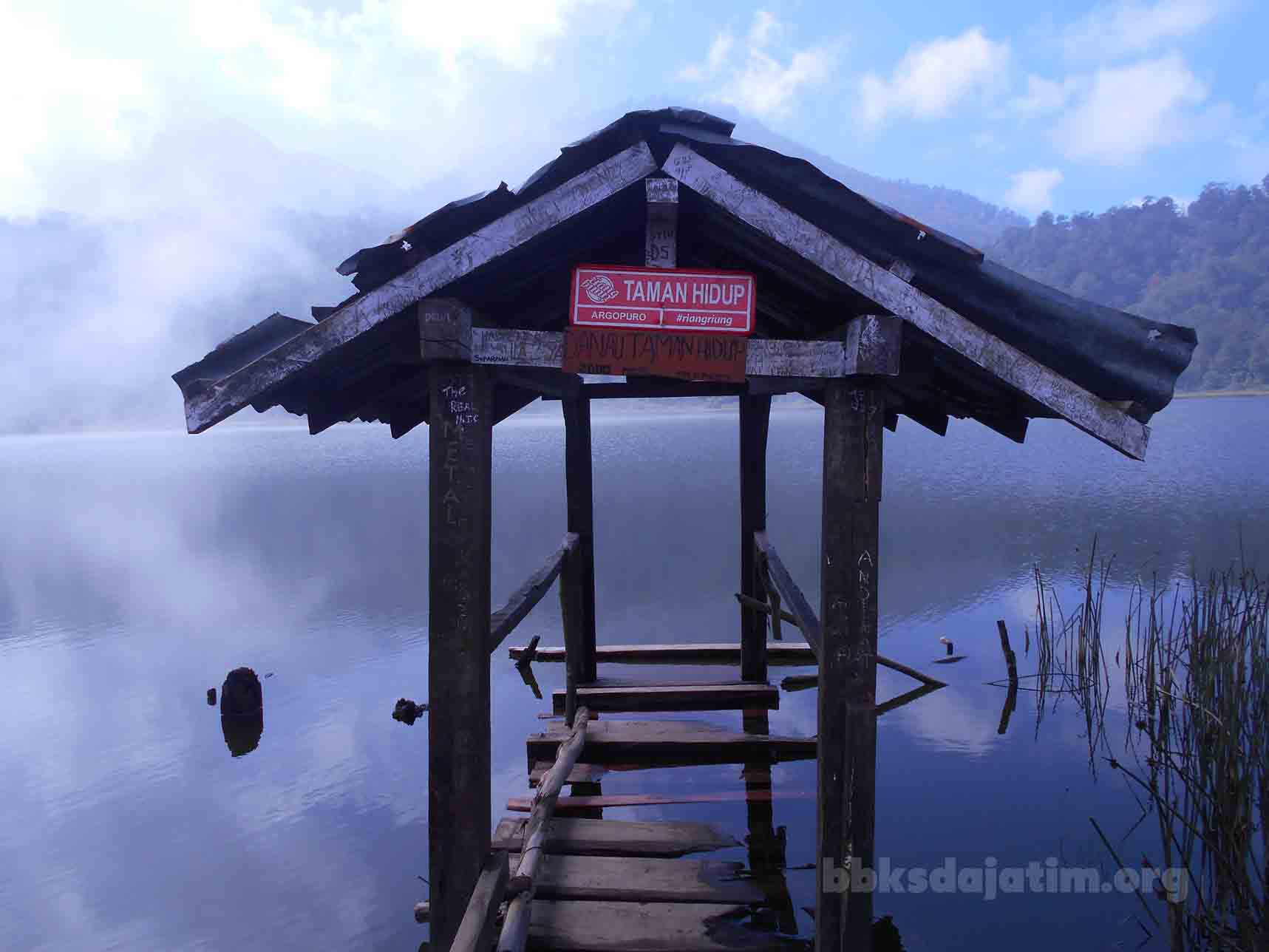 Pesona Dataran Tinggi Yang Bernama Danau Taman Hidup