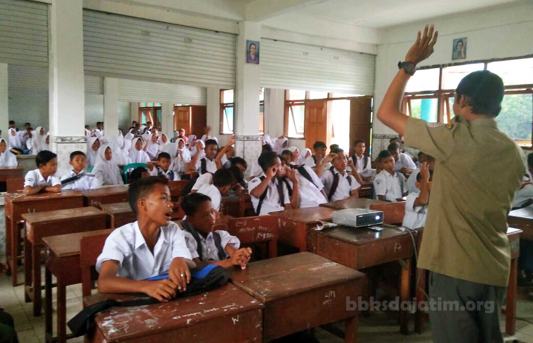 Menjaga Rusa Bawean Dengan Mengedukasi Masyarakatnya