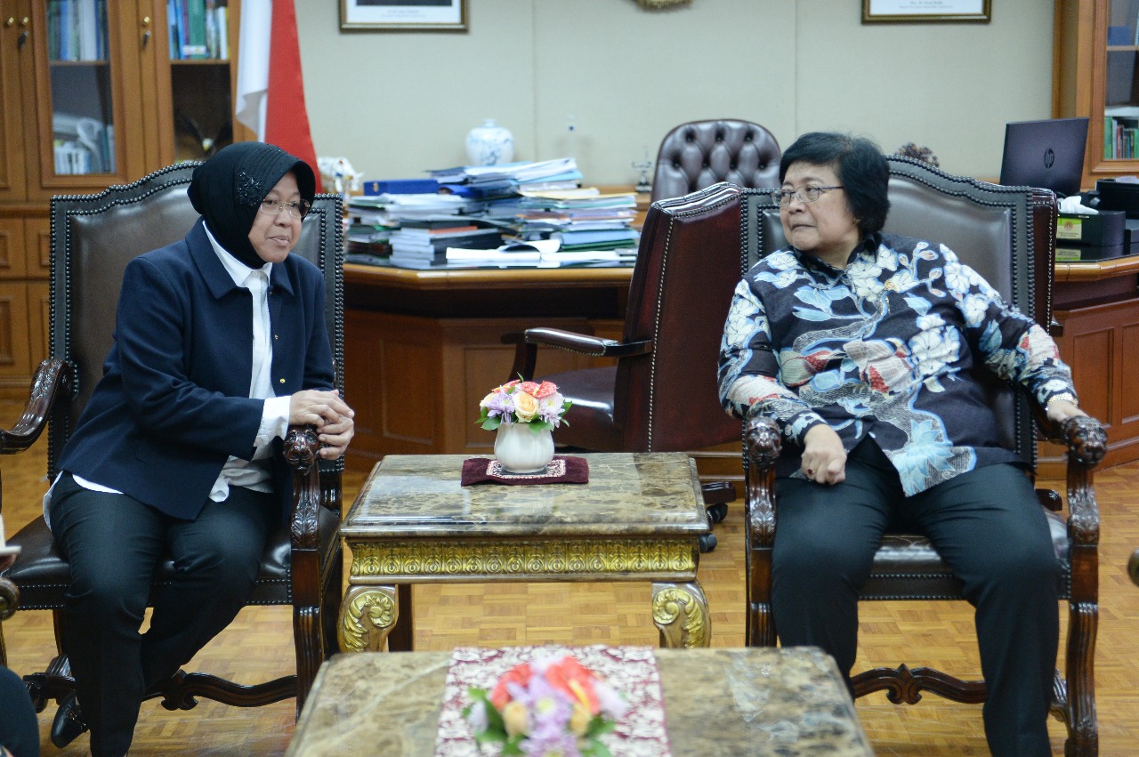 Pujian Netizen untuk Dua Wanita Hebat Indonesia