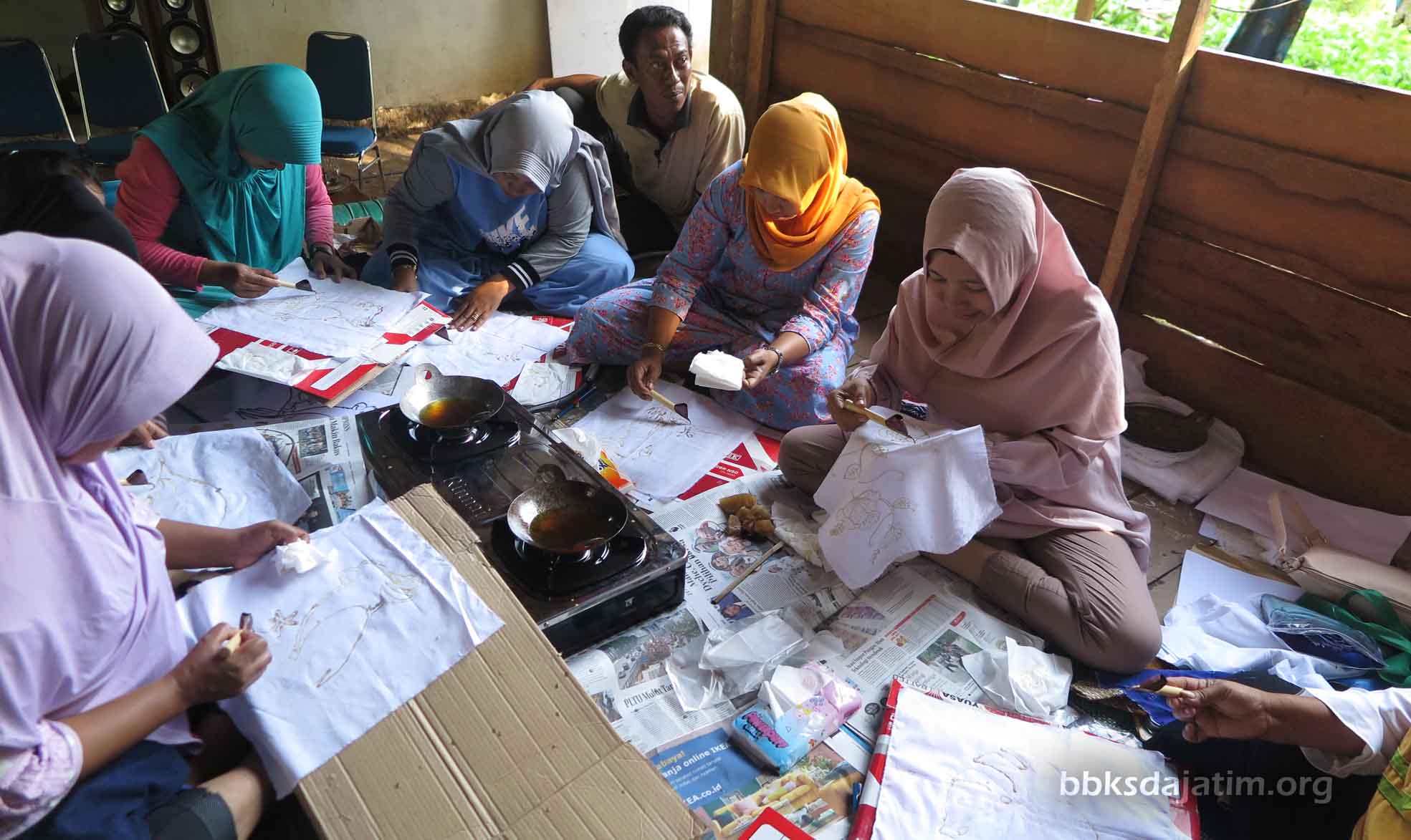 Membumikan Konservasi Di Masakambing Dengan Membatik