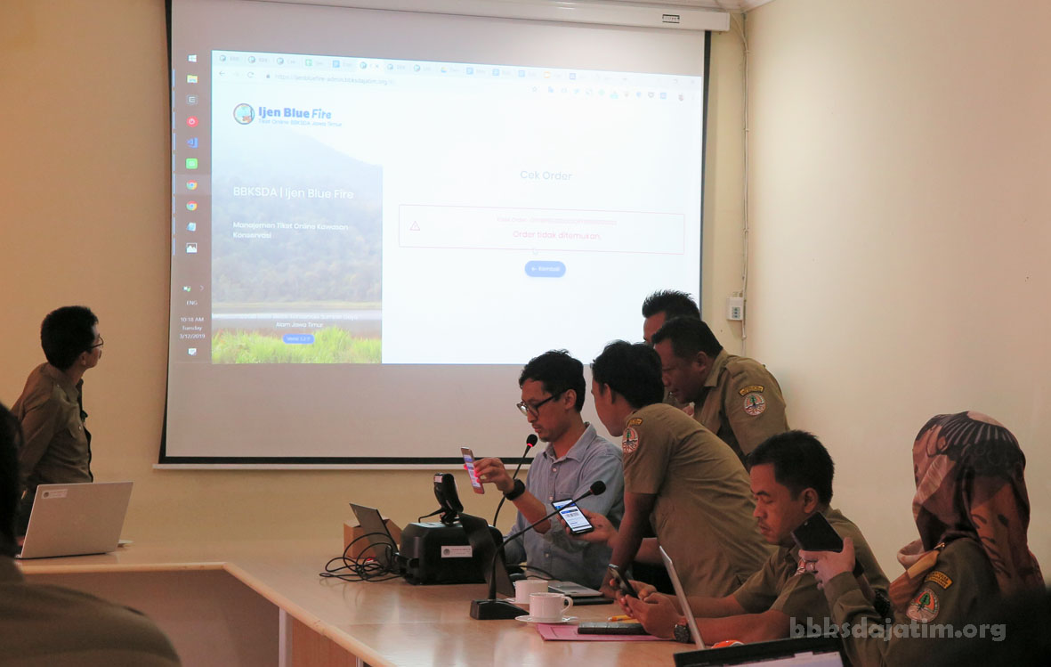 BBKSDA Jatim Latih Operator Tiket Online