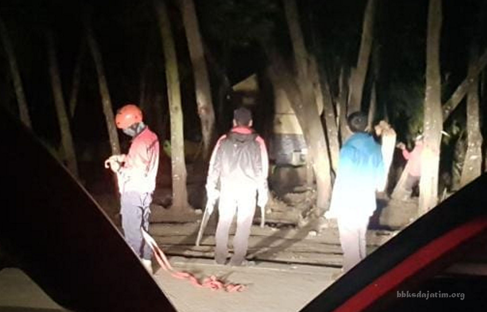 Waspada, Angin Kencang Melanda Kawah Ijen