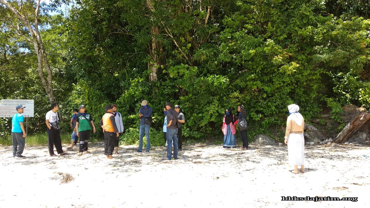 Petugas Usir Pengunjung Cagar Alam Pulau Sempu Di Tengah Pandemi Corona