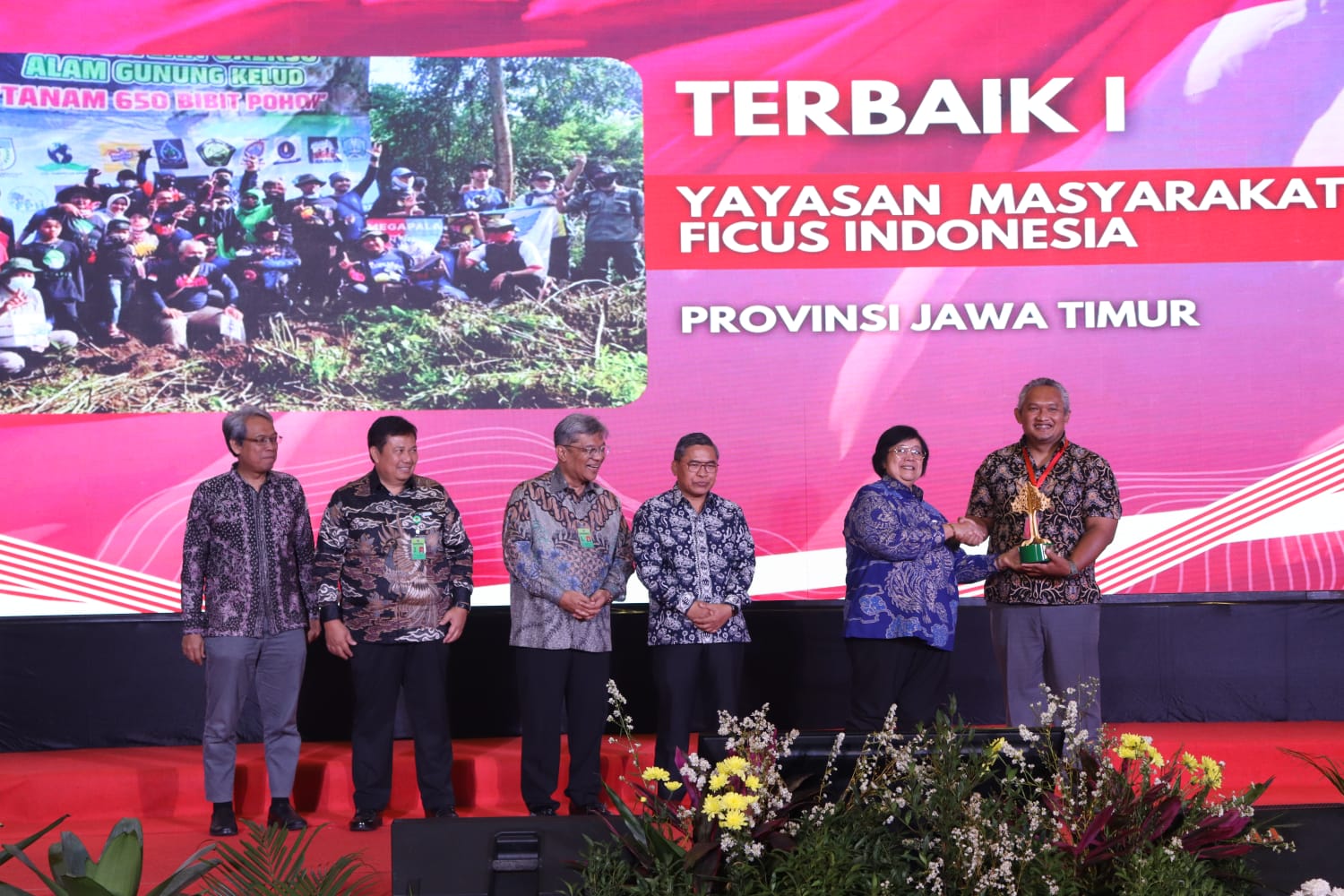 Yes, Masyarakat Ficus Raih Juara Wana Lestari