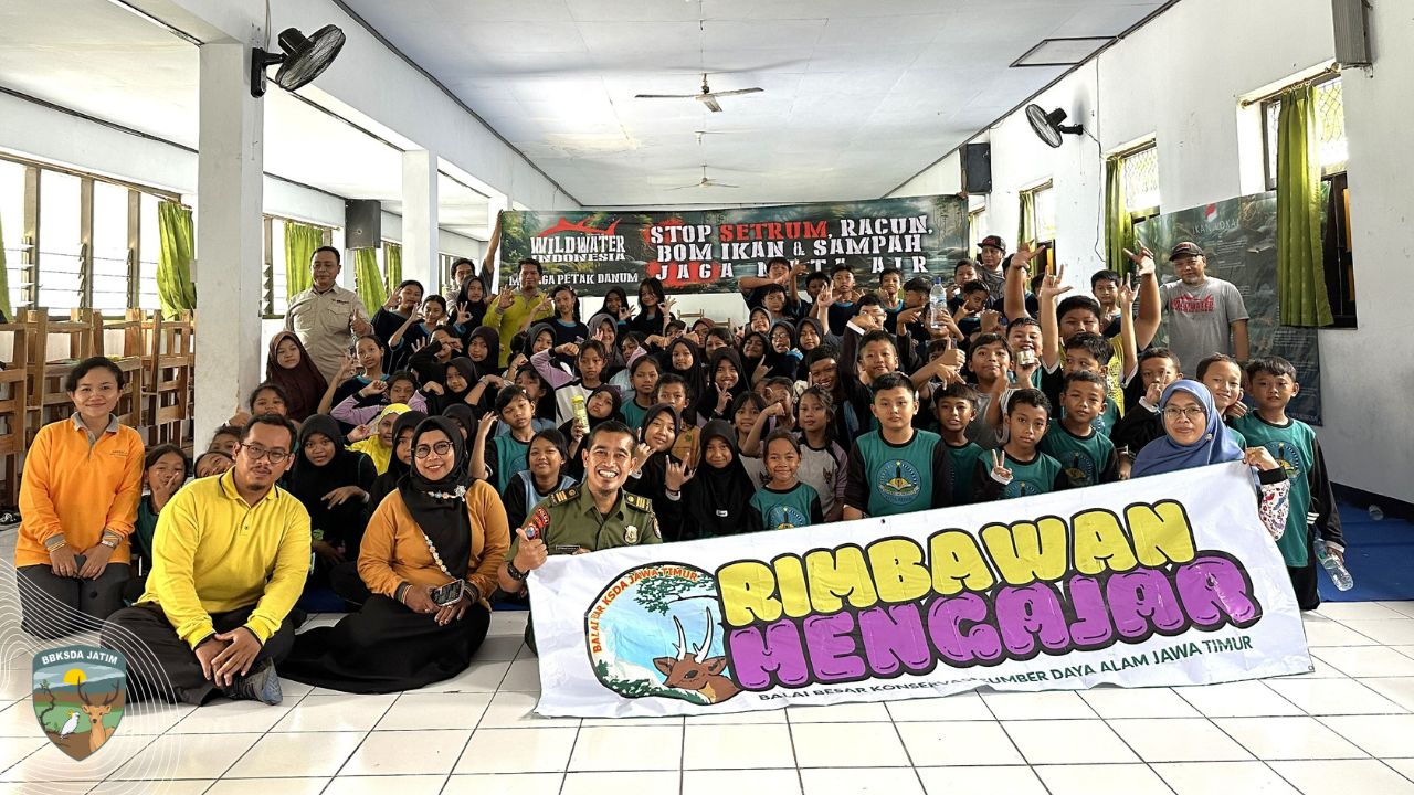 Semangat Hari Pendidikan Nasional Dari Tepi Hutan