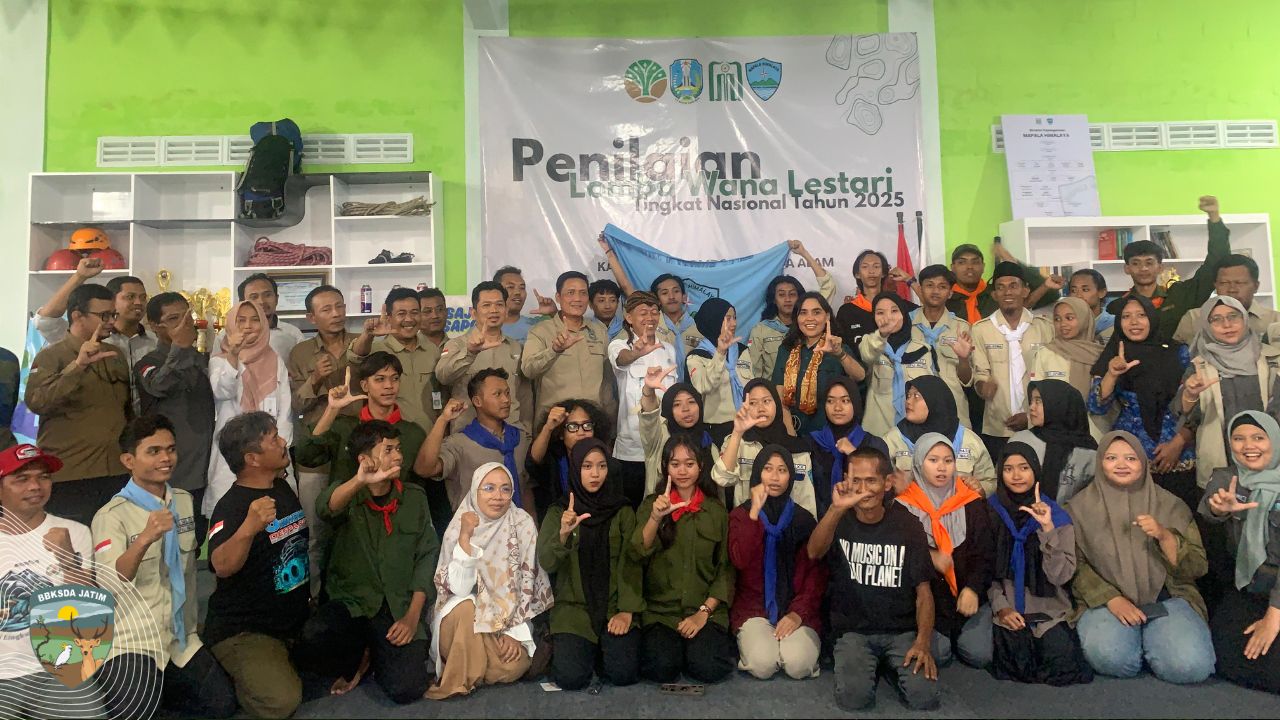 Ketika Cinta Alam Menyatukan Generasi Muda dan Penjaga Garis Pantai