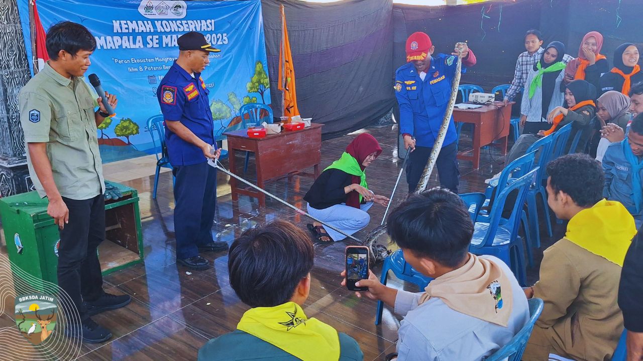 Road To HKAN 2025 Dengan Membumikan Konservasi Melalui Tenda-Tenda, Menyatukan KPA se-Madura