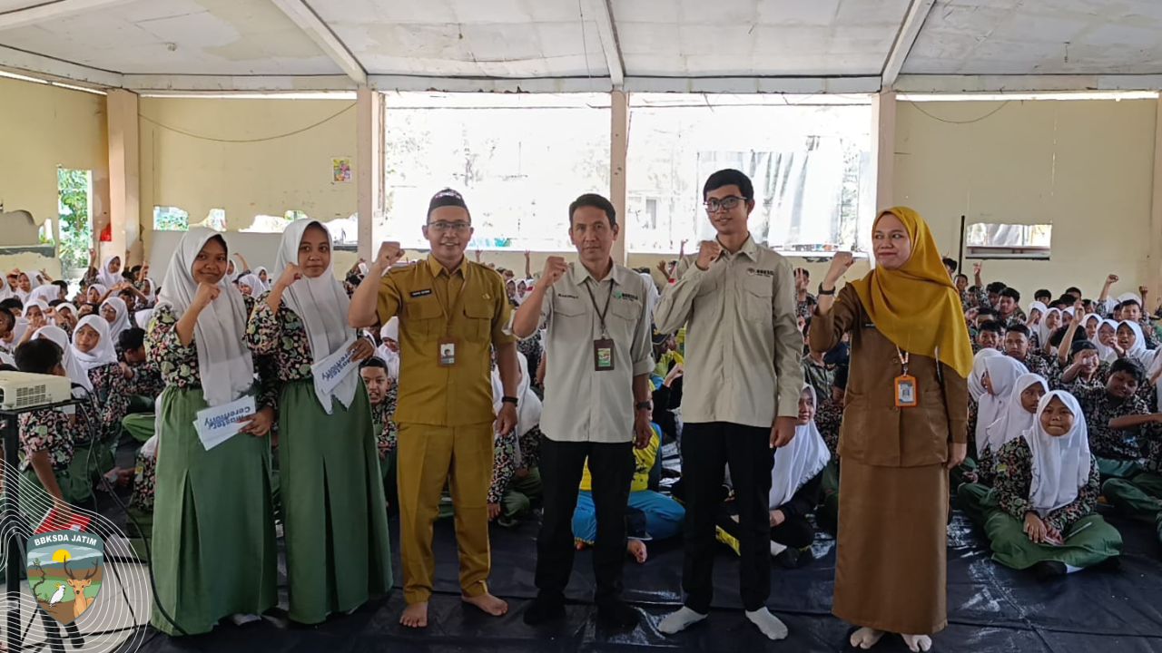 Hari Konservasi Alam Nasional 2025, BBKSDA Jatim Ajak Ratusan Pelajar SMPN 14 Surabaya Merawat Bumi