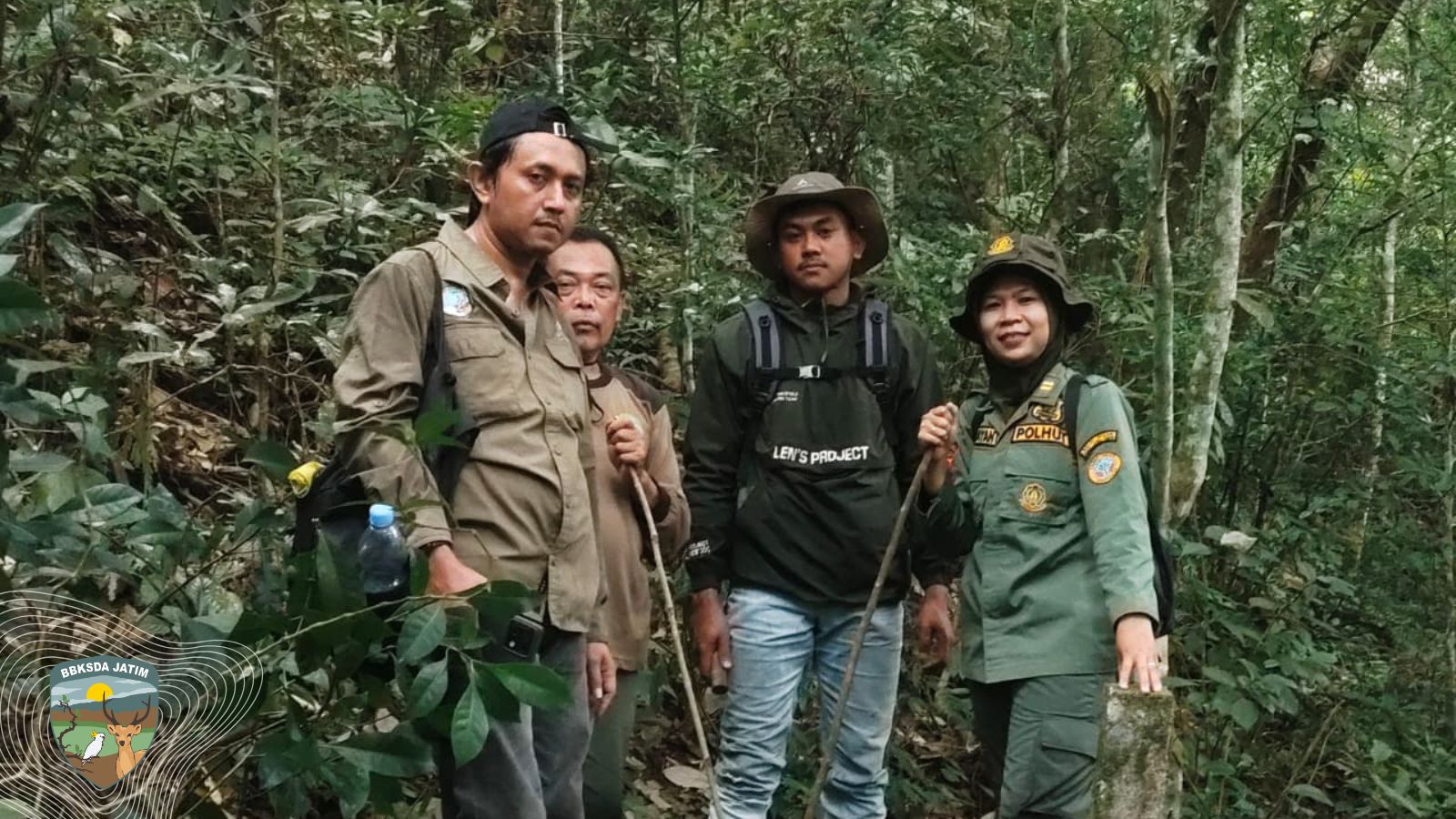 Bersama Hujan, Para Penjaga Alam Menyusuri Rimba Lereng Wilis