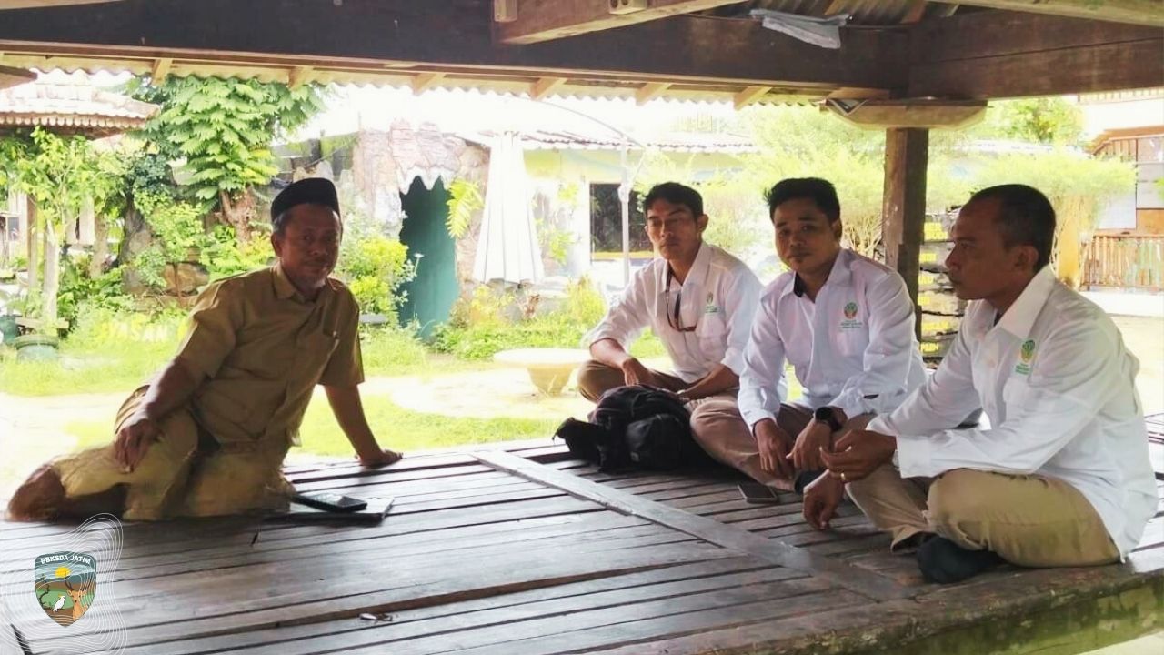 Pulau Bawean, Menanam Pengetahuan, Bukan Kopi